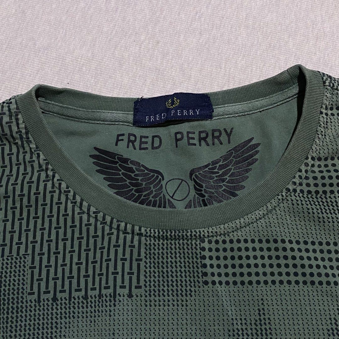 Fred Perry (Category: Tshirts & Polo Shirts ) located in Mabalacat. Submitted by stellargarments (Listing ID 1461841431, Image 2). Description: L -31 W - 26 Condition - 9/10 Makinis pa tela Smooth pa tela comfy sa skin Embroidered Logo Mismong tela na yung AOP design With necktag cut washtag need wash fresh from bale.