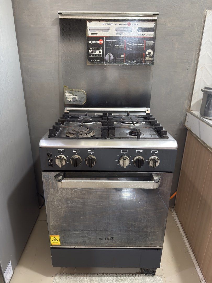 FUJIDENZO GAS RANGE (Category: BBQ, Grills & Hotpots) located in Rizal. Submitted by candice.anne012 (Listing ID 1461815770, Image 1). Description: 🔥 FOR SALE — FUJIDENZO GAS RANGE 🔥 ✨ Fujidenzo FGR 6640VTRCMB • 60cm | 4 Gas Burners • 62L Gas Oven • With Grill & Rotisserie • Stainless finish • SALE PRICE: ₱8,500 ONLY!.