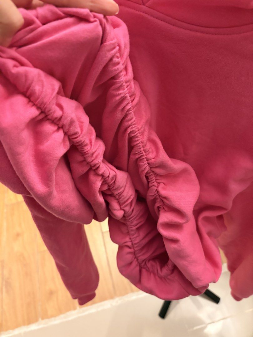 GAP Pink Hoodie (Category: Coats, Jackets and Outerwear) located in Mandaluyong City. Submitted by boopiefinds (Listing ID 1461982316, Image 2). Description: From GAP Kids Fits S-L .