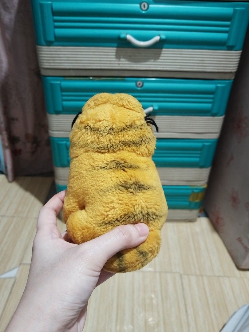 Garfield Stuffed Toys (Category: Plushies & Soft Toys) located in Manila. Submitted by trixie1996 (Listing ID 1461983093, Image 2). Description: For sale No nose Delivery via Jnt Lalamove Gogoexpress Pickup are available Location manila Pm me if you're interested thankyou.
