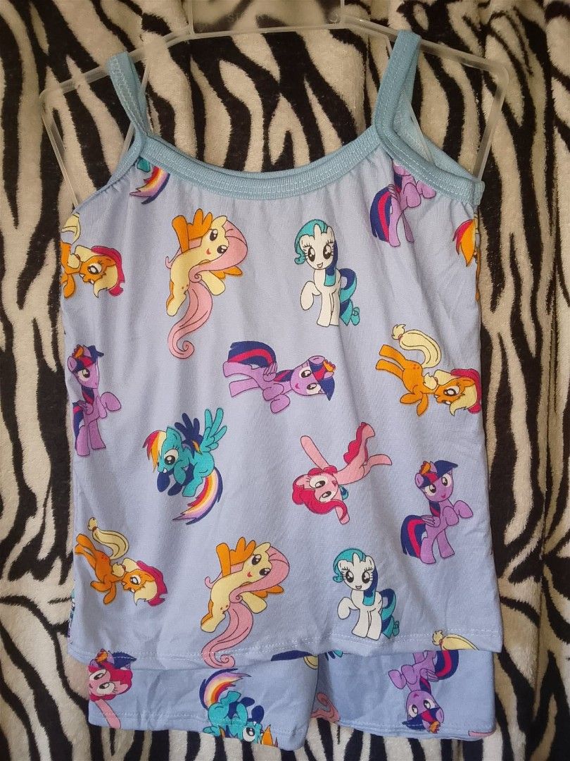GIRL SANDO KIDS TERNO (Category: Babies & Kids Fashion) located in Caloocan City. Submitted by alexia_finds (Listing ID 1461865638, Image 1). Description: KIDS SANDO TERNO FOR OUR BABY GIRLS MOMMIES FIT 2-4Y ALL BRANDNEW.