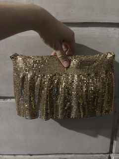 (Category: ) located in . Submitted by shopmyclosetttttt (Listing ID 1461892293, Image 1). Description: .