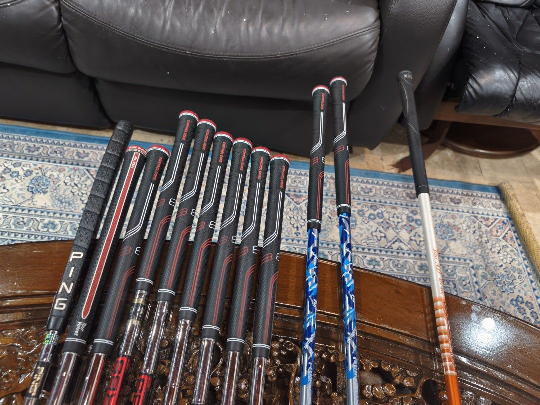 Golf Set (Category: Other Sports Equipment and Supplies) located in Paranaque City. Submitted by manilagolfmarket (Listing ID 1461839076, Image 3). Description: For Sale Golf Set. °Ping Anser KBS steel shaft irons °Xxio woods and driver °Oakley bag included for only 29.8k pick up Bf Paranaque free shipping within MM.