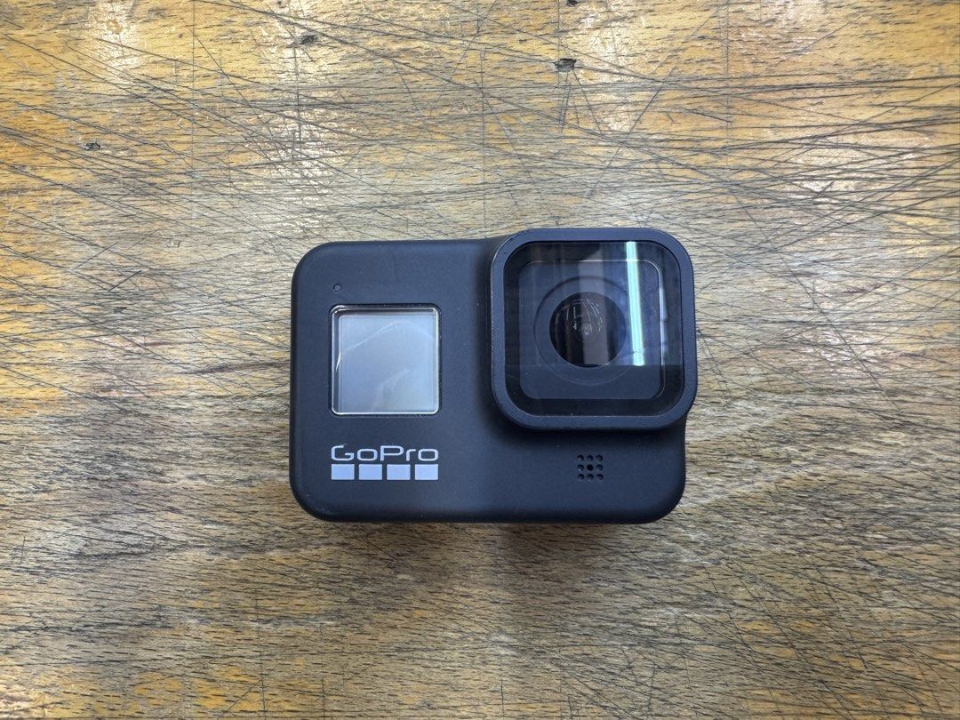 Gopro 8 （分類：攝錄機）位於 Hong Kong。 由 figocat 提交（商品編號 1461842555，圖片 1）。簡介： 凈機 1電池。