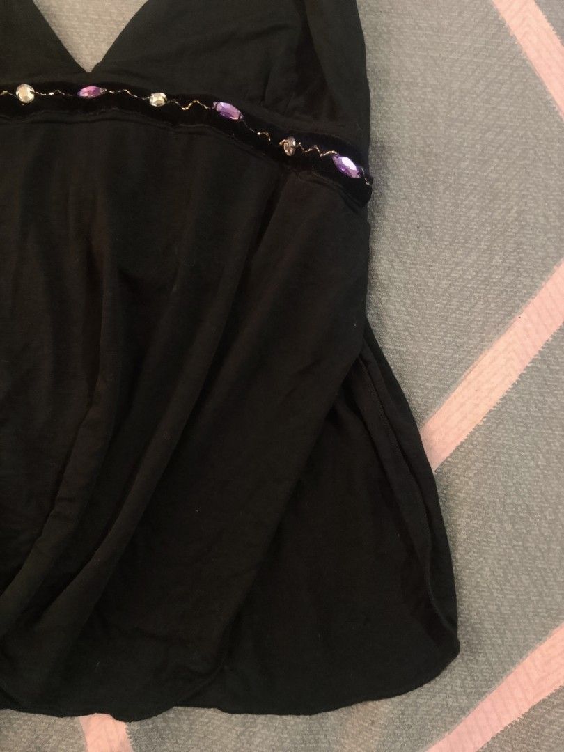 Gothic halter top (Category: Others Tops) located in Cotabato. Submitted by winonasallure (Listing ID 1461892745, Image 2). Description: size: xs .