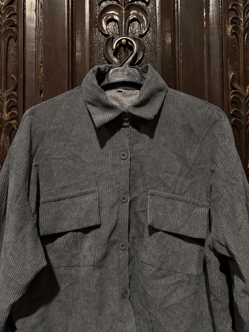 Gray Corduroy Jacket (Category: Coats, Jackets and Outerwear) located in Makati City. Submitted by thisjulia18 (Listing ID 1461839607, Image 2). Description: No Issues Size: Medium Shipping via J&T Courier (50 pesos only).