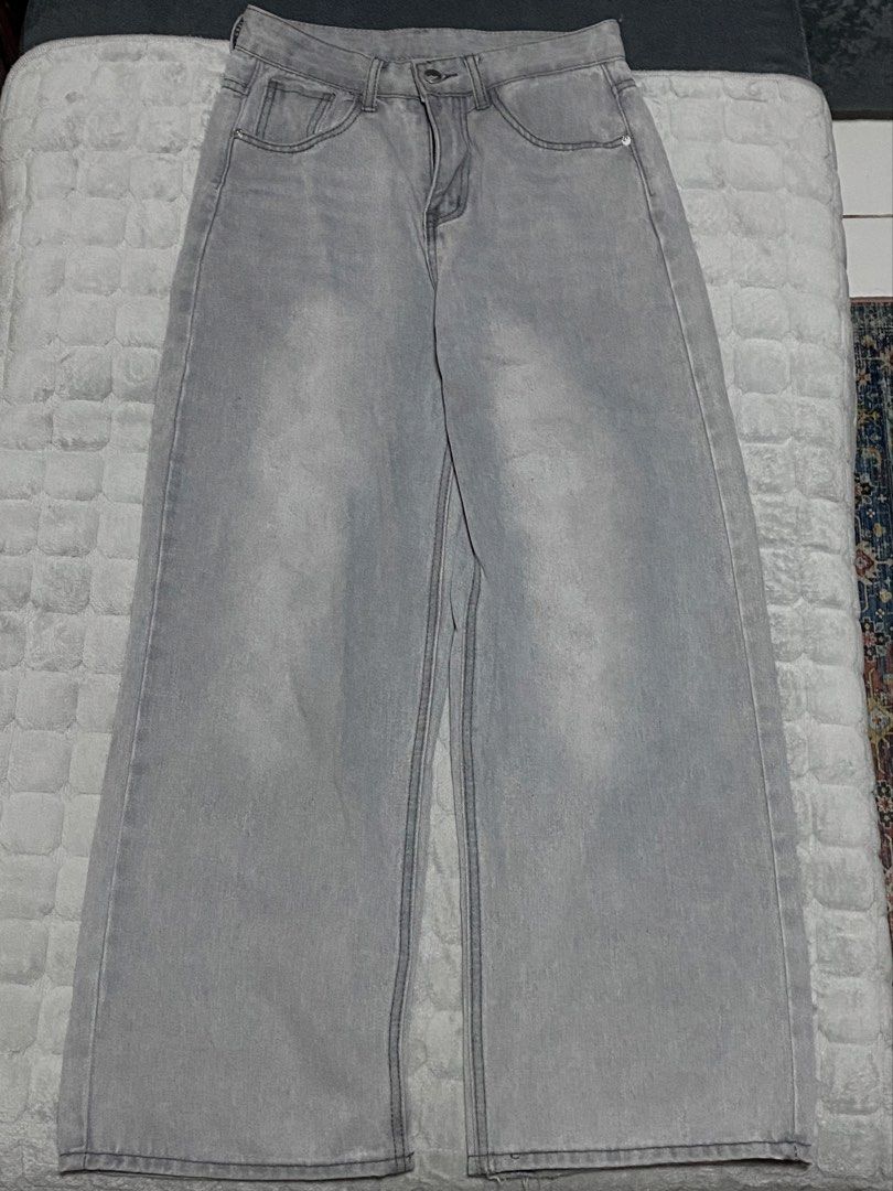 Grey Wide Leg Jeans - Size S (Category: Jeans) located in Manila. Submitted by danielle0806 (Listing ID 1461858578, Image 1). Description: Grey wide leg jeans. Very baggy fit, super comfy. Perfect for a casual street style look. Measurements are in the last photo. Selling this piece that was originally bought as a gift, but was never given and has been sitting in my closet for months. • Never used / never worn • Excellent condition, no stains or 