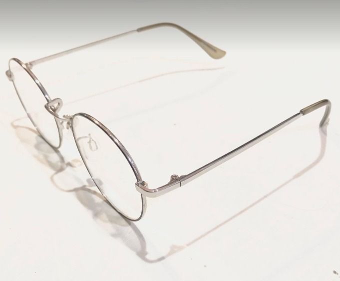 GU UV Protection Glasses - 09 Black (Category: Sunglasses & Eyewear) located in Manila. Submitted by memorylanestore (Listing ID 1461847681, Image 2). Description: GU UV Protection Glasses - 09 Black.