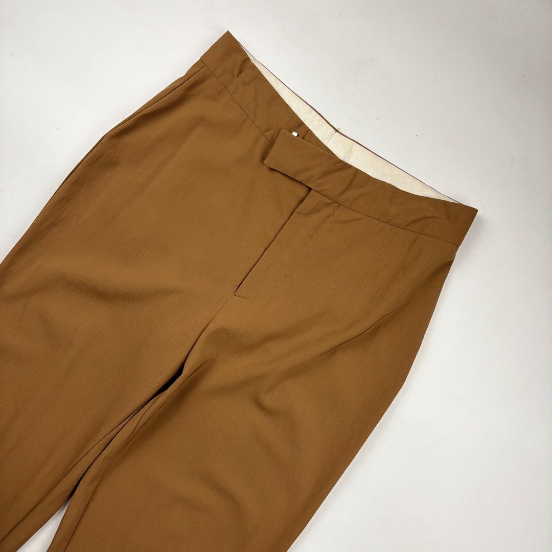 Gucci - Tom Ford - Trousers (Category: Other Bottoms) located in Makati City. Submitted by ragrepository (Listing ID 1461951497, Image 3). Description: Gucci - Tom Ford - Trousers Tagged as 38 Waist- 13” Front rise-11” Back rise-11.5” Inseam-28” Outseam-39” Thigh-10.5” Knee-7.5” Leg opening-6.5” Condition-9/10 Flaw- None .
