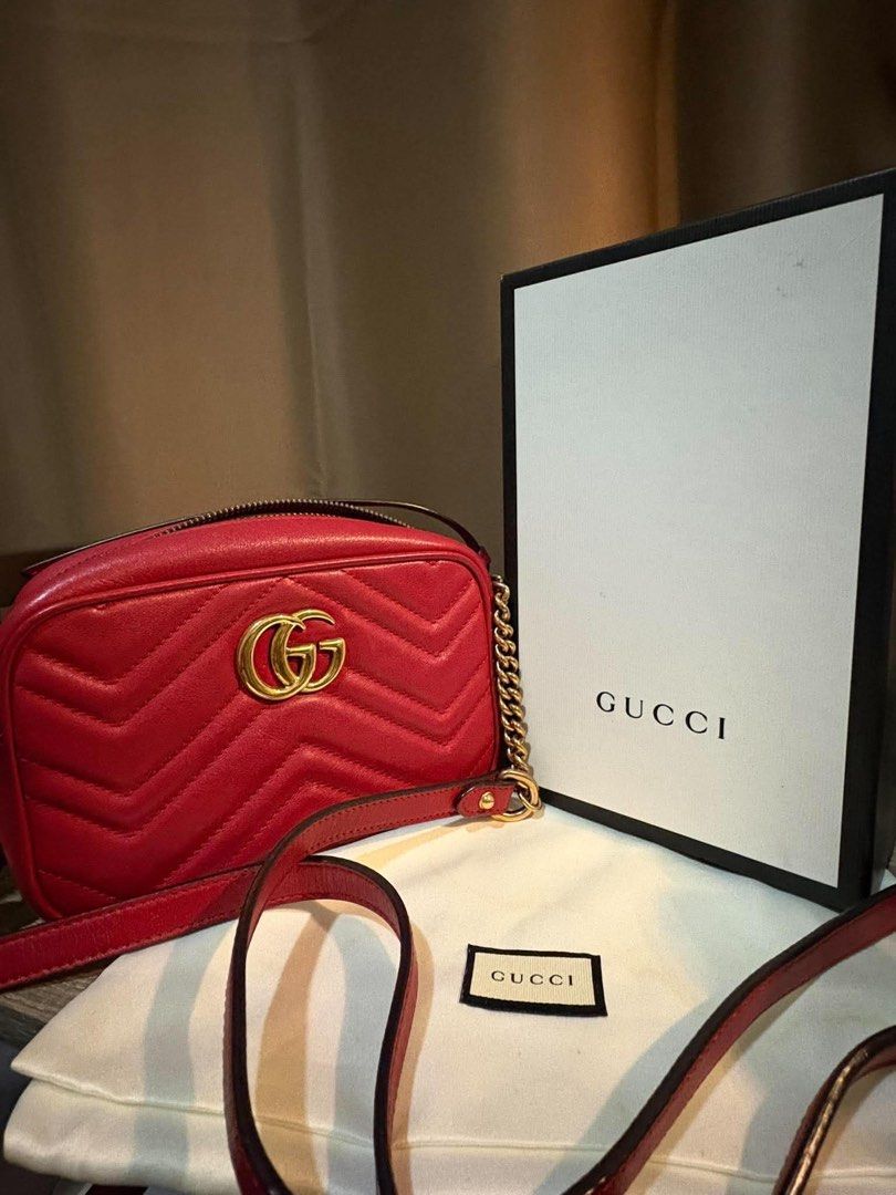 Gucci Camera Bag Mini (Category: Luxury Bags & Wallets) located in Marikina City. Submitted by thevelvetcat (Listing ID 1461954307, Image 1). Description: Gucci Camera bag mini With authentication Dustbag, care card and box.