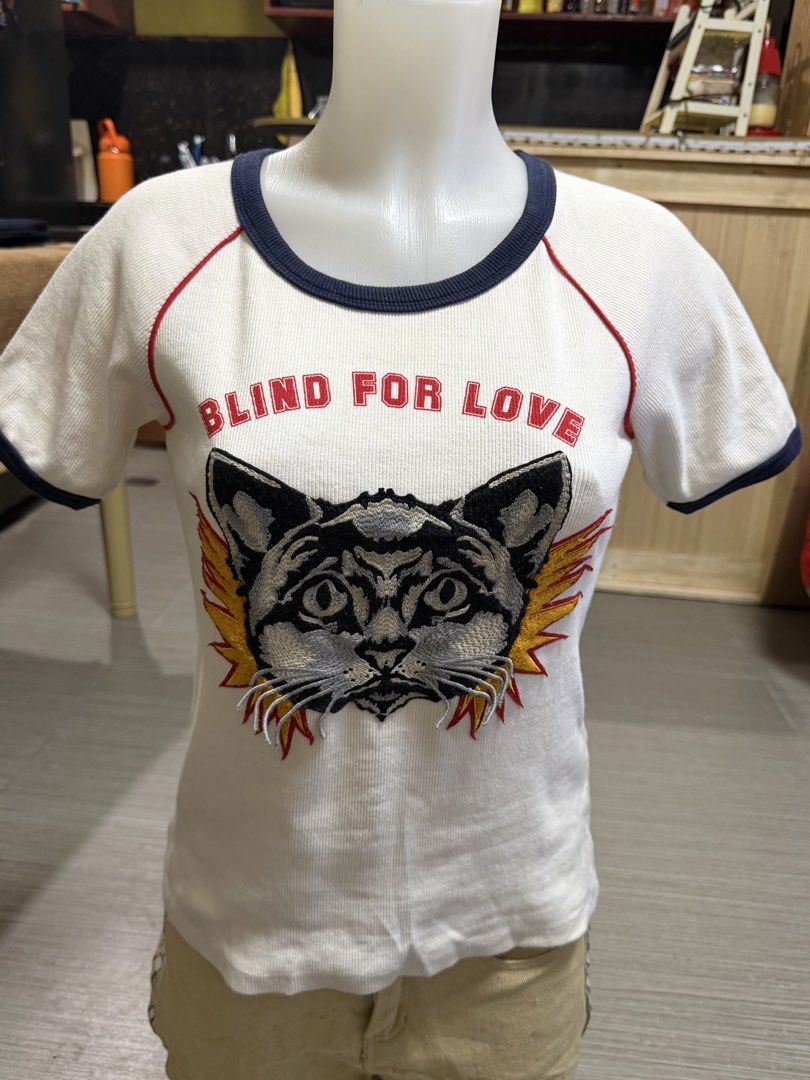 Gucci shirt medium (Category: Luxury Apparel) located in Quezon City. Submitted by 3jsprelovedshop (Listing ID 1461826768, Image 2). Description: .