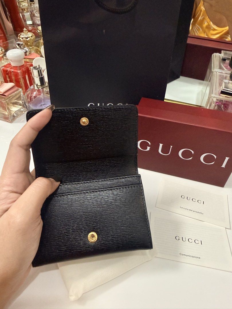 GUCCI WALLET (Category: Wallets & Card holders) located in Carmona. Submitted by jealonzo.testor (Listing ID 1461923091, Image 2). Description: GUARANTEED ORIGINAL 💯 GUCCI WALLET BOUGHT IN EUROPE BRAND NEW WITH COMPLETE INCLUSION (AS POSTED IN PICTURE) RFS: TOO SMALL FOR ME .