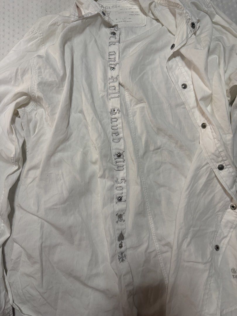 Guess white polo longsleeve (Category: Tshirts & Polo Shirts ) located in Manila. Submitted by pinkyswearshop2.0 (Listing ID 1461849176, Image 3). Description: .