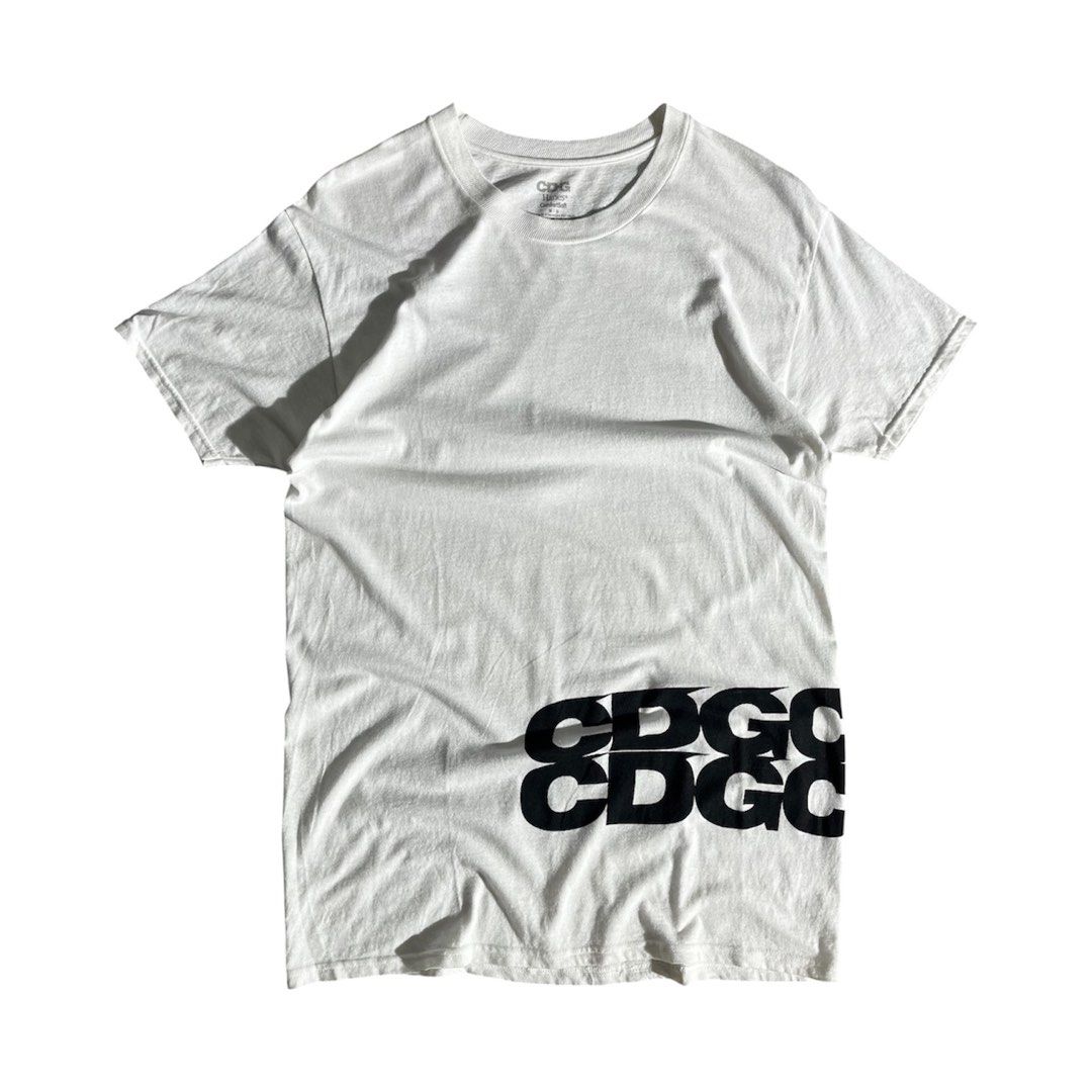 Hanes x COMME des GARÇONS Basic Tee (Category: Tshirts & Polo Shirts ) located in Daraga. Submitted by th3cliquejunks (Listing ID 1461980253, Image 1). Description: Hanes x COMME des GARÇONS Basic Tee Tagged Size: Medium Condition: 9.5/10 No major flaw Measurement: Pit to pit: 19” Length: 29” - 1,000 Dm!.