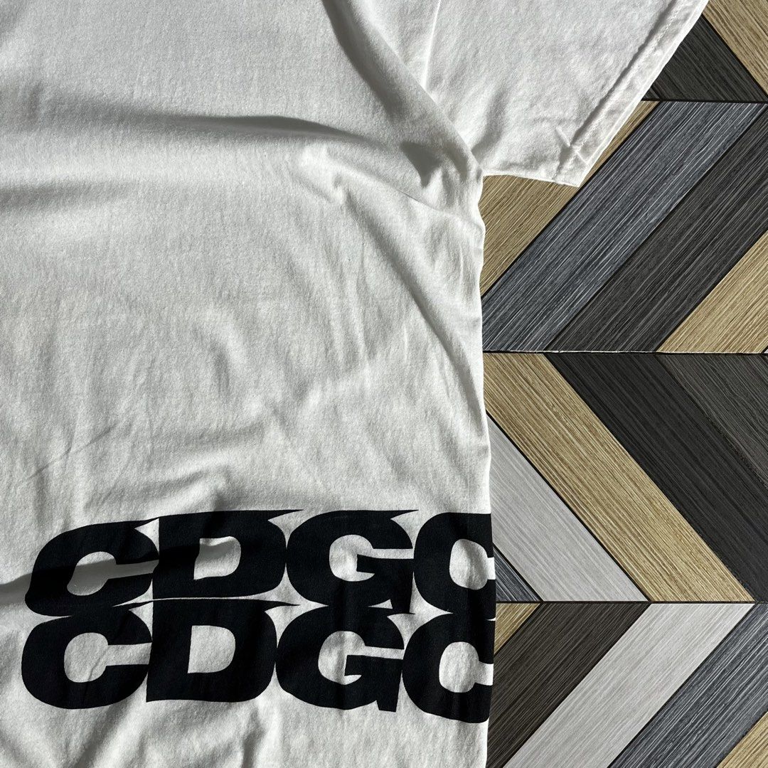 Hanes x COMME des GARÇONS Basic Tee (Category: Tshirts & Polo Shirts ) located in Daraga. Submitted by th3cliquejunks (Listing ID 1461980253, Image 3). Description: Hanes x COMME des GARÇONS Basic Tee Tagged Size: Medium Condition: 9.5/10 No major flaw Measurement: Pit to pit: 19” Length: 29” - 1,000 Dm!.