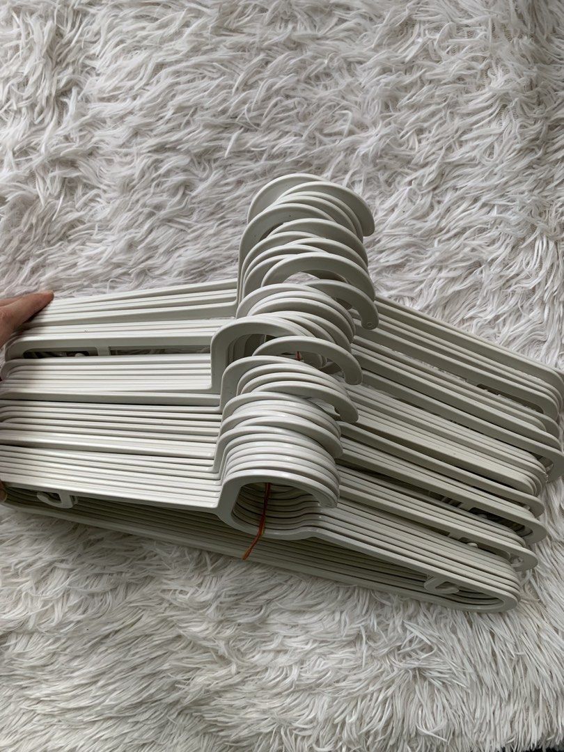 HANGERS 30 PCS (Category: Hooks & Hangers) located in San Carlos. Submitted by findsbymiles (Listing ID 1461894296, Image 2). Description: 30 PCS FOR ₱200 TAKE ALL - can do shipping nationwide (sf will be shouldered by the buyer) pm me if interested mop: gcash | mod: jnt/spx express 📍san carlos, pangasinan.