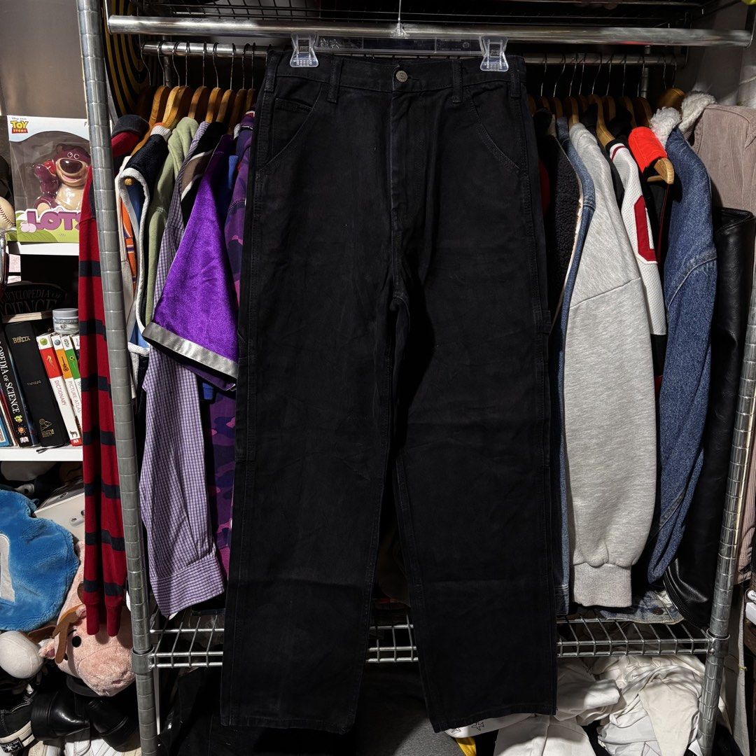 Hard Denim Carpenter Black Pants (Category: Jeans) located in Caloocan City. Submitted by bonsatocha43876 (Listing ID 1461985841, Image 3). Description: - Black hard denim carpenter pants - Waist: 29 inches - Length: 39 inches - Leg Opening: 8 inches - Condition: Very good, with original tags still attached - Grab these stylish and durable pants now!.