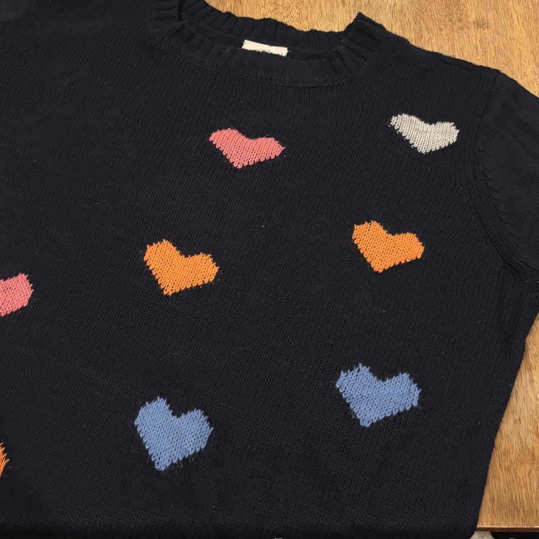 Heart Longsleeve (Category: Longsleeves) located in Marikina City. Submitted by holymollyz (Listing ID 1461981634, Image 3). Description: .