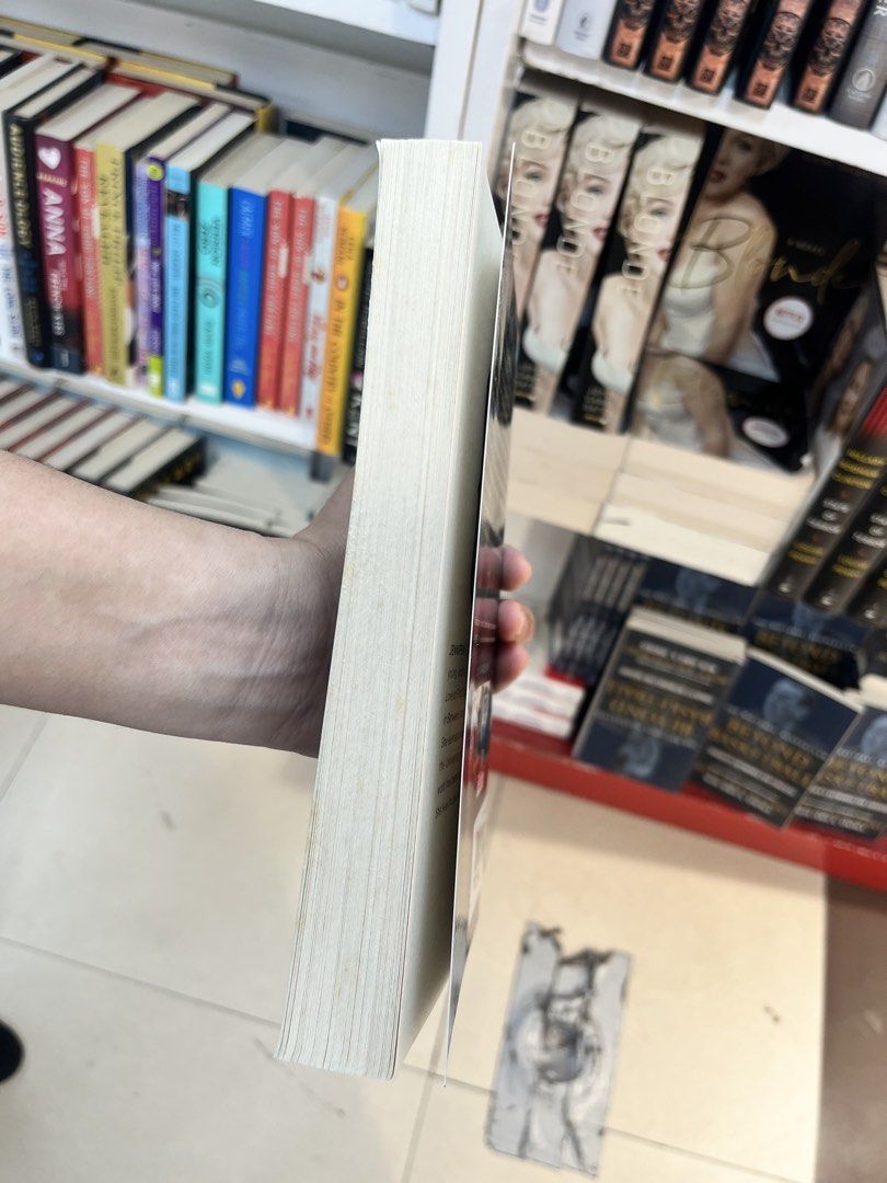 Hello Goodbye and Everything In between Jennifer E Smith (Category: Storybooks) located in Rizal. Submitted by chickenprelove (Listing ID 1461905265, Image 3). Description: brand new, legit copy.