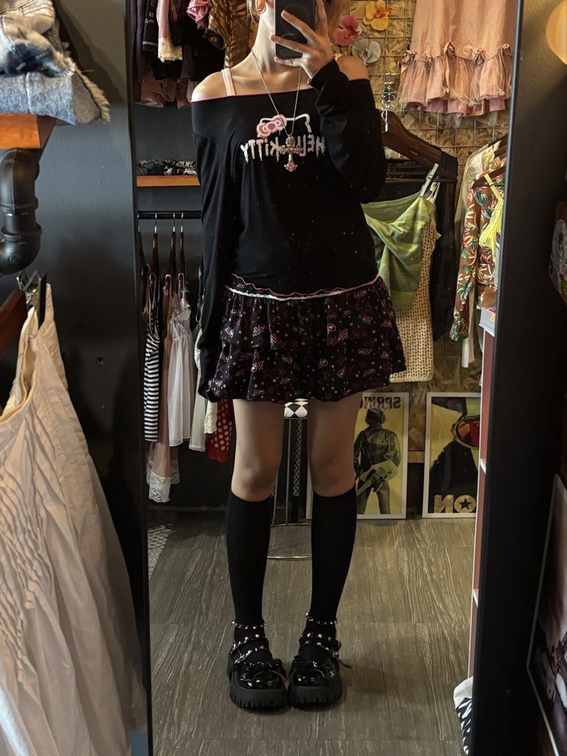 Hello Kitty Longsleeve | Alt | Y2k | 2000s | Emo | Scene (Category: Longsleeves) located in Kalibo. Submitted by risellrika (Listing ID 1461985414, Image 2). Description: rfs: dont use anymore size: medium-large stretchable.
