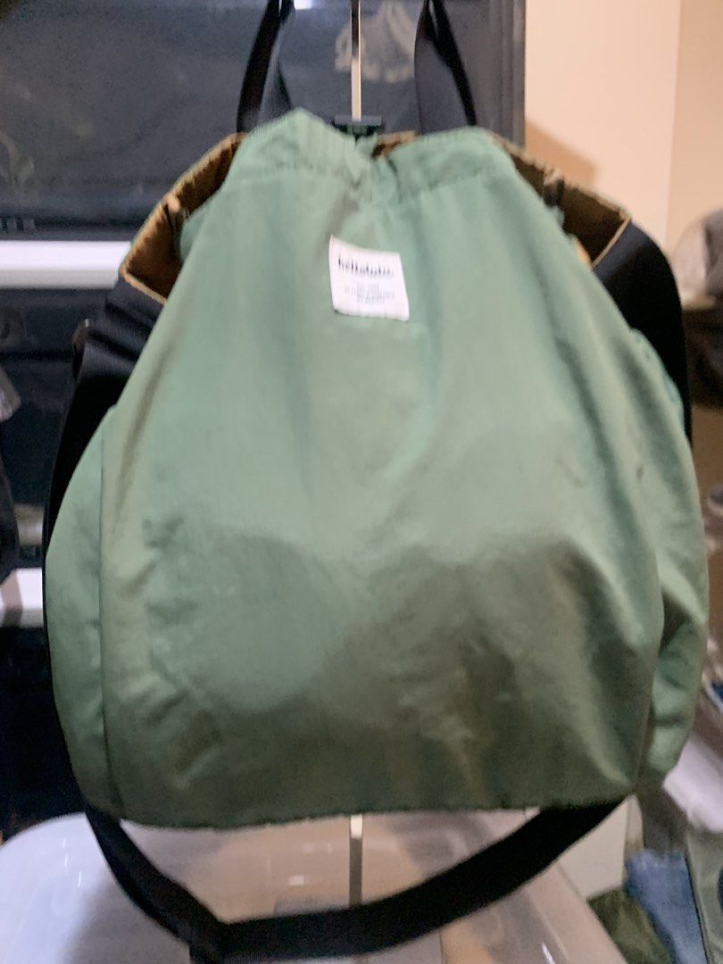 hellolulu Tote Bag - Green (Category: Tote Bags) located in Itogon. Submitted by kitkayt (Listing ID 1462018344, Image 2). Description: - Green Hellolulu tote bag - Two top handles - Includes a long crossbody strap - "Carry happiness" label detail - Approximate dimensions: 11.5 x 14 inches - Ideal for everyday use +SF, no COD payment first Baguio City .