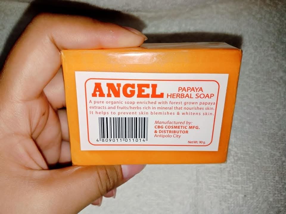Herbal Glutha Papaya soap (Category: Bath) located in Caloocan City. Submitted by ruencobru (Listing ID 1461822701, Image 2). Description: Herbal papaya soap from HEALTH & WELLNESS PRODUCT Good for sensitive skin and anti aging nkkatanggal po ng stain from skin disease like hadhad, Bulutong, melasma, an-an, buni, pimples, dark spots, kati-kati. Plus nkakaputi at kinis ng balat po tlga cia observe usage 1-2 weeks. No hapdi at ndi po nagbabalat, go