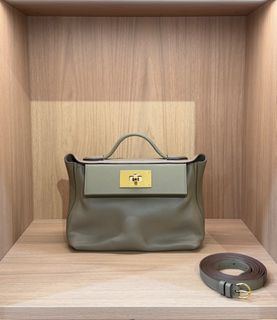 （分類：）位於 。 由 theloopluxury 提交（商品編號 1461048247，圖片 1）。簡介： 。