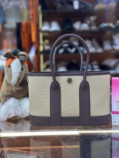 （分類：）位於 。 由 360_Luxury 提交（商品編號 1461885287，圖片 1）。簡介： 。