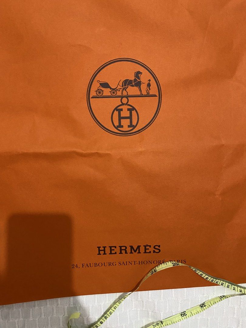 Hermes Paper Bag (Category: Luxury Accessories) located in Manila. Submitted by angeliemataro25 (Listing ID 1461846639, Image 2). Description: .