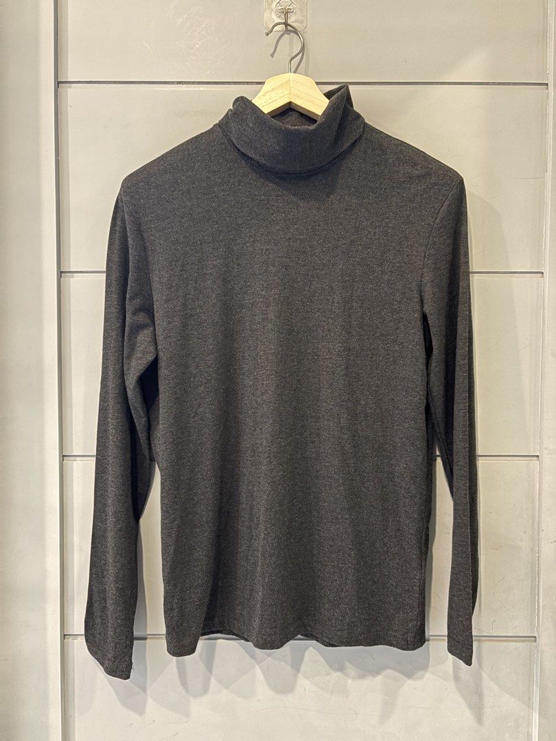H&M MEN DARK GRAY TURTLE NECK (M) (Category: Coats, Jackets and Outerwear) located in Lipa City. Submitted by upcycle_alley (Listing ID 1462022936, Image 1). Description: .