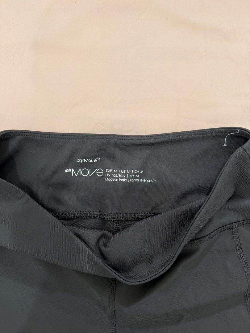 H&M Move Dry-Move Shorts Size M (Category: Shorts) located in Tuguegarao City. Submitted by joysmithznjo (Listing ID 1461941316, Image 2). Description: - Dark grey H&M Move shorts - Features Dry-Move technology for comfort - Convenient pockets on both sides - Perfect for workouts or everyday casual wear - Size: Medium.