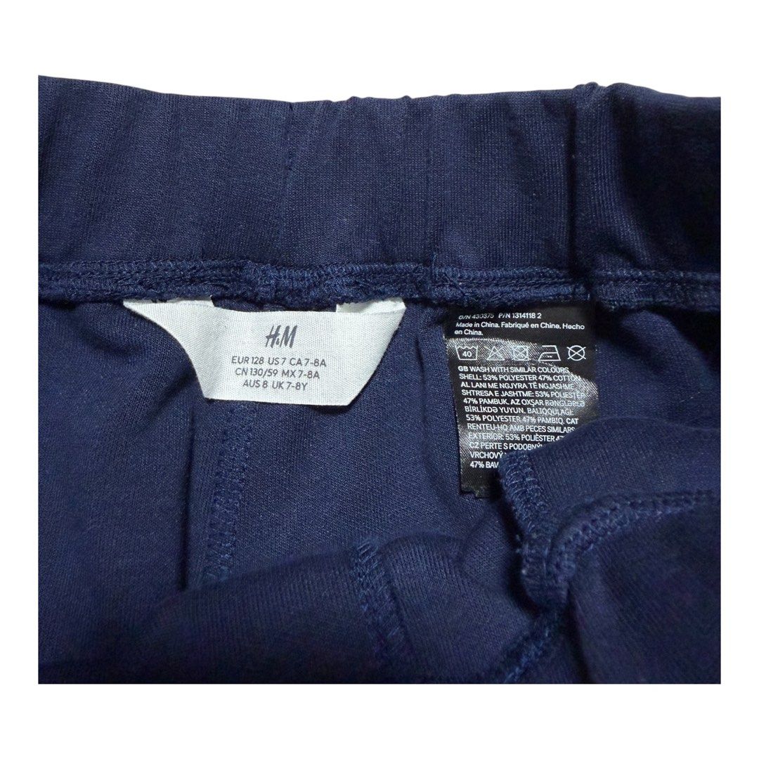 H&M Navy trousers (Category: Babies & Kids Fashion) located in Lipa City. Submitted by lifestyled (Listing ID 1461849430, Image 3). Description: H&M Navy trouser Size 7 W- 11.5” L- 28” Color rate 9/10 💯 Authentic.