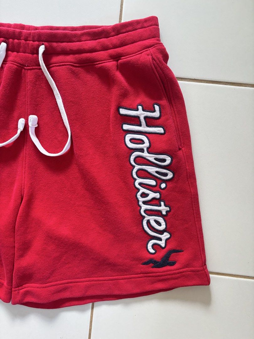 Hollister Short (Category: Shorts) located in Angeles City. Submitted by daily_thrift_collection (Listing ID 1461848896, Image 2). Description: Like new condition No issue 9.5/10 color rate 30 waist.