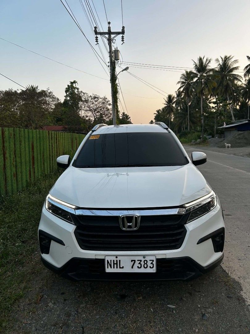 Honda BR-V (Category: Used Cars) located in Quezon City. Submitted by newriver.d4f4df (Listing ID 1461979730, Image 2). Description: 🔥 2025 HONDA BR-V S CVT — ₱885,000 ONLY! 🔥 🚨 12,000 KM LOW MILEAGE! 🚨 📍 Davao 💰 CASH PRICE: ₱885,000 Get a 2025 Honda BR-V S CVT at a big discount from brand-new pricing! ✅ 2025 Model ✅ S CVT Automatic ✅ Only 12K KM ✅ 7-Seater ✅ 1.5L i-VTEC Gasoline ✅ Spacious family MPV ✅ Well maintained ✅ Ready for viewing &