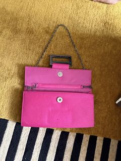 (Category: ) located in . Submitted by styleforever (Listing ID 1461850895, Image 1). Description: .