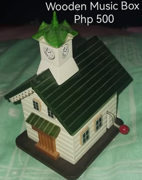 House decors and Items (Category: Other Home Decor) located in Los Banos. Submitted by princessbotique (Listing ID 1461912889, Image 2). Description: House decors and Items As Is WYSIWYG Pls see pix for details Pm for more items Pickup/Lalamove/Meetup From Los Banos Laguna Meet-ups per arrangement MOP GCash Pm and send pix of item if interested .