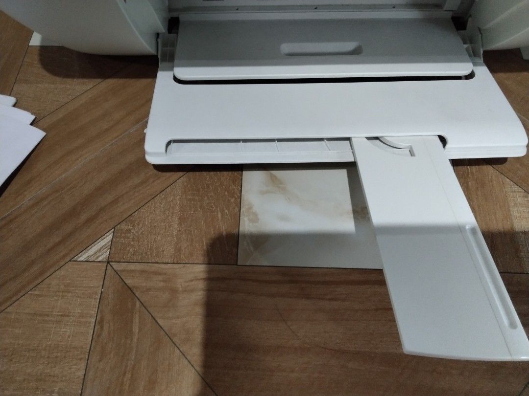 HP Deskjet ink advantage 2777 (Category: Printers, Scanners & Copiers) located in Manila. Submitted by miski_shinra (Listing ID 1461975993, Image 3). Description: rarely used and good condition ink not included though. You can lower the price pa or tawad if u want lol..