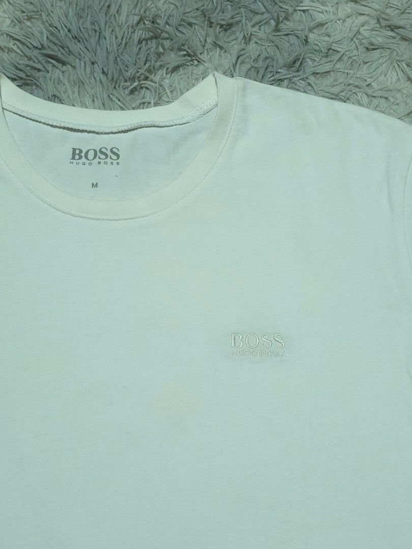 Hugo Boss (Category: Tshirts & Polo Shirts ) located in Abulug. Submitted by humanwhosellthings (Listing ID 1461802298, Image 2). Description: HÙGO BÒSS ✅️Size: Medium ✅️Dimes: 20W x 25.5L ✅Condition: Excellent - New ✅Issue: None ✅Color Rate: 9.8/10.