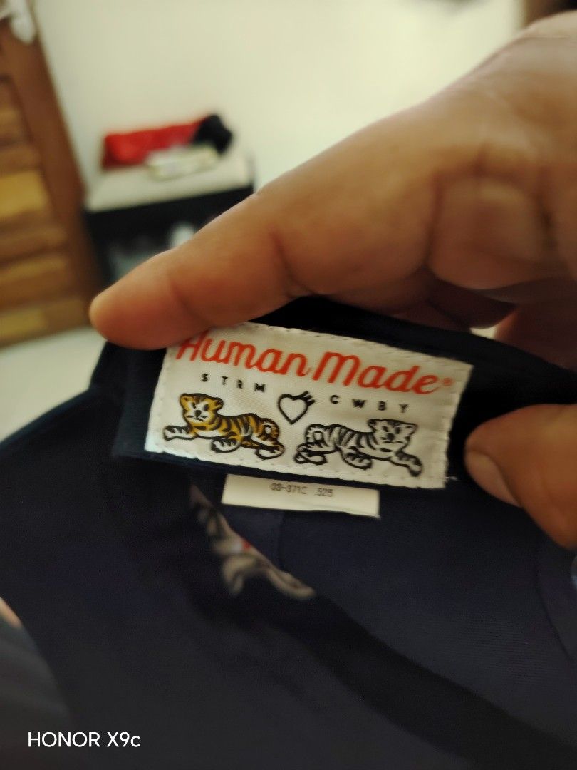 HUMAN MADE (Category: Activewear) located in Polomolok. Submitted by gladymae89147 (Listing ID 1461910328, Image 2). Description: NO ISSUE ADULT SIZE.
