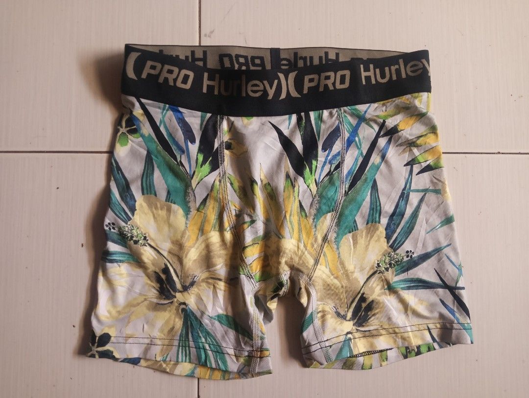Hurley x Nike pro combat inner short (Category: Activewear) located in Subic. Submitted by gentlecloud-8030a3 (Listing ID 1462025215, Image 1). Description: Hurley x Nike pro combat inner Short size M excellent condition spandex 29 32.