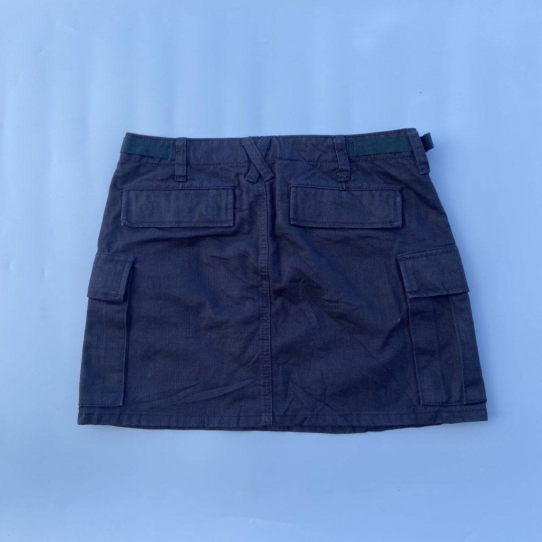 HYOMA - DENIM SKIRT AUTHENTIC (Category: Activewear) located in Bacolod City. Submitted by mic_moneyyyyy (Listing ID 1462030624, Image 2). Description: HYOMA - DENIM SKIRT Size : Tagged as Medium Width : 30 Length : 15 Condition : Excellent No issue need wash .