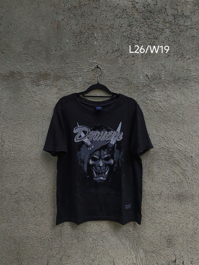 IBEX United Kingdom Graphic Tee (Category: Tshirts & Polo Shirts ) located in Manila. Submitted by isaacquillobe12 (Listing ID 1461857373, Image 1). Description: 💰 Price: ₱400 📏 Size: S on Tag 📐 Measurements: [L26/W19] ✨ Condition: [9/10] IBEX United Kingdom graphic tee with a standout design. A nice casual piece for everyday or streetwear-inspired outfits. 📍 Cebu 🚚 Delivery nationwide via jnt / Maxim rate 📩 Message ThriftHaven to order/res