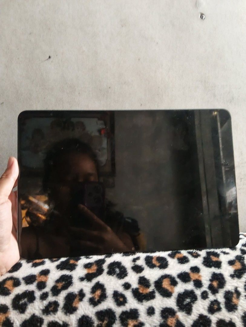 Infinix XPad (Category: Android) located in Manila. Submitted by jujunotonthebeat (Listing ID 1461826287, Image 2). Description: • 256gb + 8gb ram • with free charger and universal stylus pen • no box • no issue and no lag • no repair history • bought this in january 2025 • price still negotiable • meet up around marikina city, montalban, and cubao. rfs: need funds.