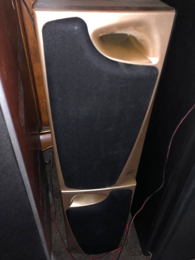 Inkel Mini Component with Speakers Set (Category: Soundbars, Speakers & Amplifiers) located in Iloilo. Submitted by eulneversee (Listing ID 1461801505, Image 3). Description: Inkel Mini Component with Speakers Set Price P7,500.00 All original no history of repair Location: Iloilo Door to door delivery Nationwide Pm me for details.