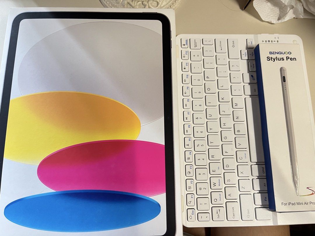 IPAD 11GEN A16 128GB (SILVER) (Category: iPad) located in Mandaluyong City. Submitted by yanelle123 (Listing ID 1461829509, Image 1). Description: IPAD 11GEN A16 128GB (SILVER) -Good condition, minimal used (no dents and scratches) -Used for netflix and workstuff only -Freebies: tempered glass, keyboard,mouse and pencil (not original) -Bought last dec 28,2025 from Istudio bgc -Lady owned -Meet up only for sure buyer only -Fixed price non negotiab