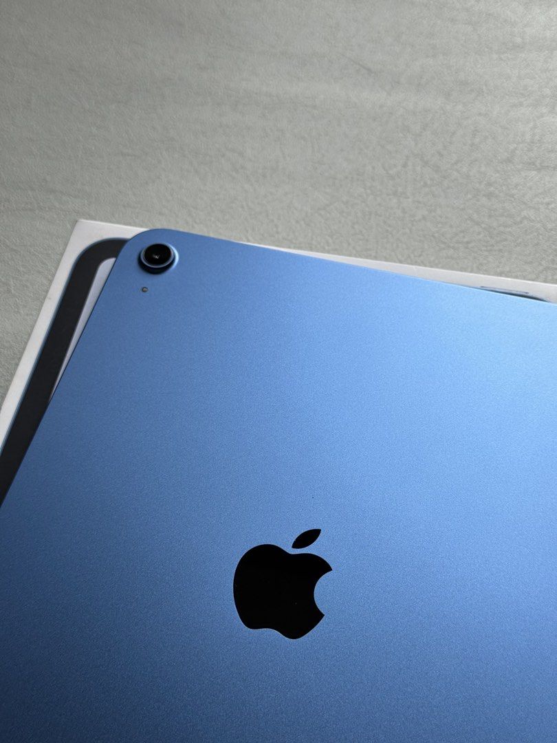 iPad A16 11th Gen 256GB Blue (Category: iPad) located in Quezon City. Submitted by apple__avenue (Listing ID 1461993559, Image 3). Description: Selling brand-new condition of iPad A16, 11th Gen, 256GB, & Blue. Under warranty until October 2026 & With battery health of 97%. Complete with Box, Manuals, Case, Cord, & 20W power adapter, Installed with screen protector. Meetups: SM Fairview, SM North, Cubao, Manila, Marikina, & nearbys places Shipping