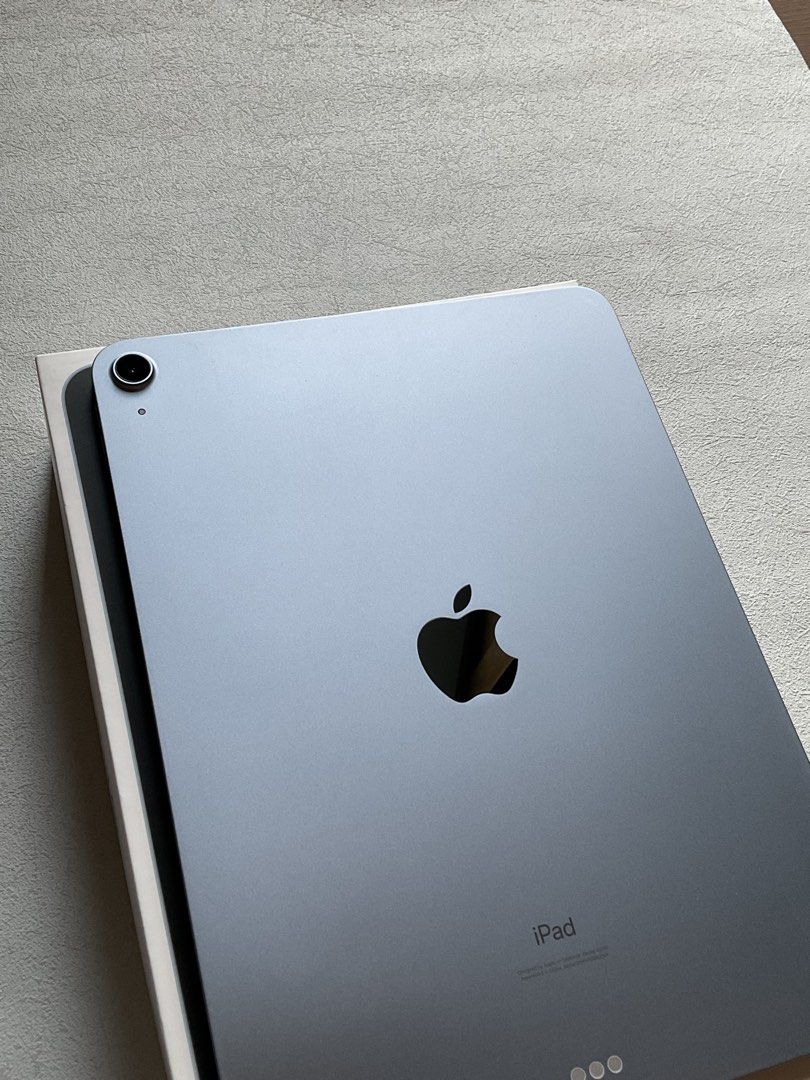 iPad Air 4 11-inch 256GB Sky Blue (Category: iPad) located in Quezon City. Submitted by apple__avenue (Listing ID 1461992108, Image 3). Description: Selling like-new iPad Air 4th Gen, 11 inch, 256GB, & Sky Blue. Bought from PowerMac and complete inclusions with Original Box, Manuals, Cord, & 20W power adapter. Installed with screen protector. Meetups around QC, Fairview, SM North, Manila, Cubao and nearby places Shipping thru LBC COD/COP & Lalamo