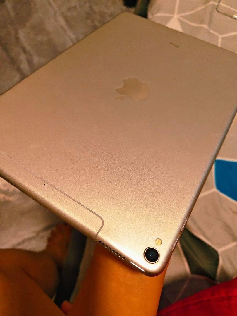 Ipad pro 10.5 wifi (Category: iPad) located in Malabon City. Submitted by haileysmit70567 (Listing ID 1461909790, Image 1). Description: 5990 Ipad pro 10.5 inch Smooth 120hertz promotion display A10x fusion chip processor 4-speaker audio system kaya super lakas!!! Wifi used No apple id icloud pwede ka mgdownload, qag lng reset 64gb storage Fingerprint perfectly working With flash cam Malinaw cam front and back Gaming tab ndin Latest ios 17 sagad 