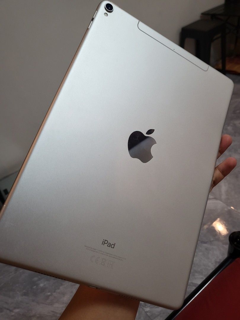 Ipad pro 10.5 wifi cellular (Category: iPad) located in Malabon City. Submitted by haileysmit70567 (Listing ID 1461909992, Image 2). Description: 5990 With sim card po to not wifi only Ipad pro 10.5 inch Smooth 120hertz promotion display A10x fusion chip processor 4-speaker audio system kaya super lakas!!! Wifi cellular Openline any sim No apple id Reset to sawa 64gb storage Fingerprint perfectly working With flash cam Malinaw cam front and back 
