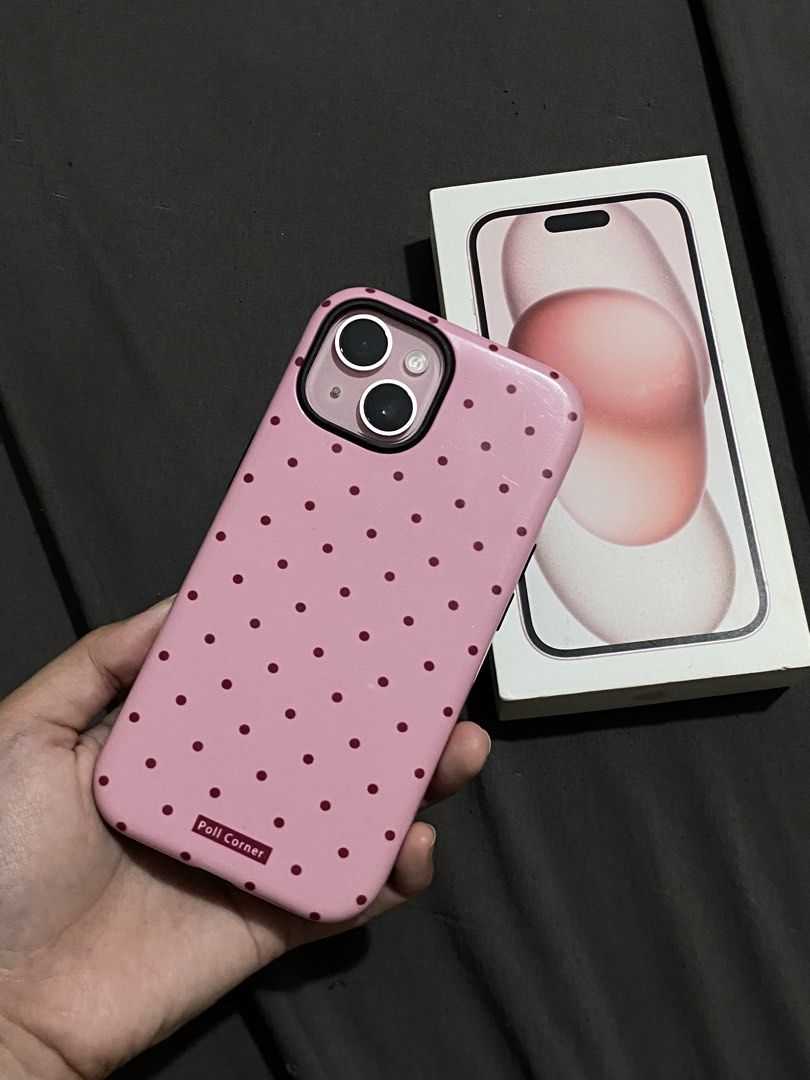 iPhone 15 (Category: iPhone 15 Series) located in Manila. Submitted by lucky_ellexizon (Listing ID 1461959451, Image 3). Description: iPhone 15, 128gb for sale - pink 🩷 -1st owner, bought last year only :)) - lady owned - no history of repair - 87% battery health 🔋 (still good condition) - no issue - all parts are original - no sim restrictions - comes with original box, w/ same imei - face id & true tone working - no dents and scratches P28,00
